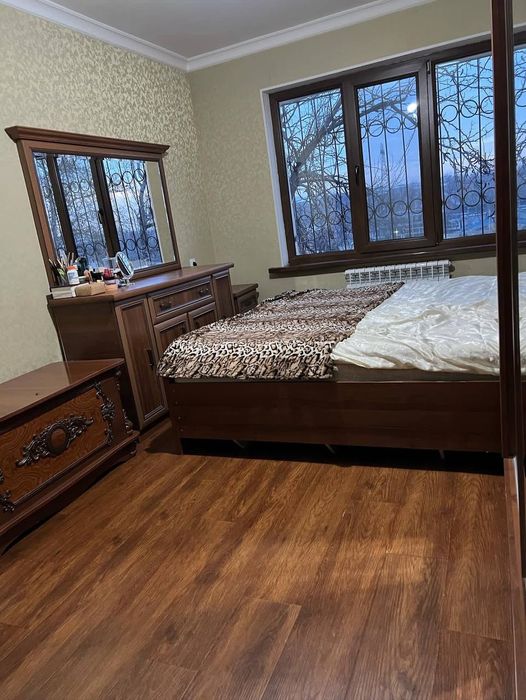 Продаётся 3х комн.квартира в посёлке Улугбек!