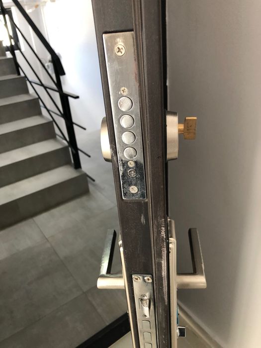 Garsoniera 31 mp ( include balcon 4mp), Bragadiru Raza int CB