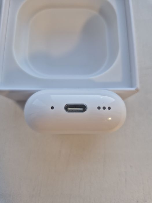 Airpods 4 sigilate