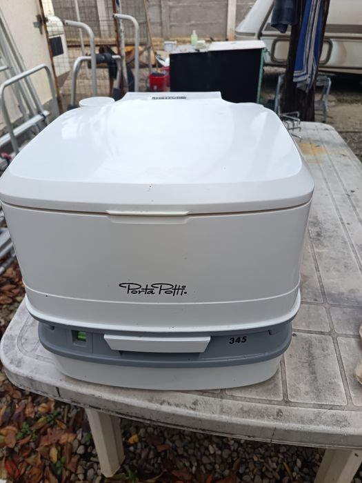 Vând wc/toaleta rulota porta porti (thetford) casete toaletă