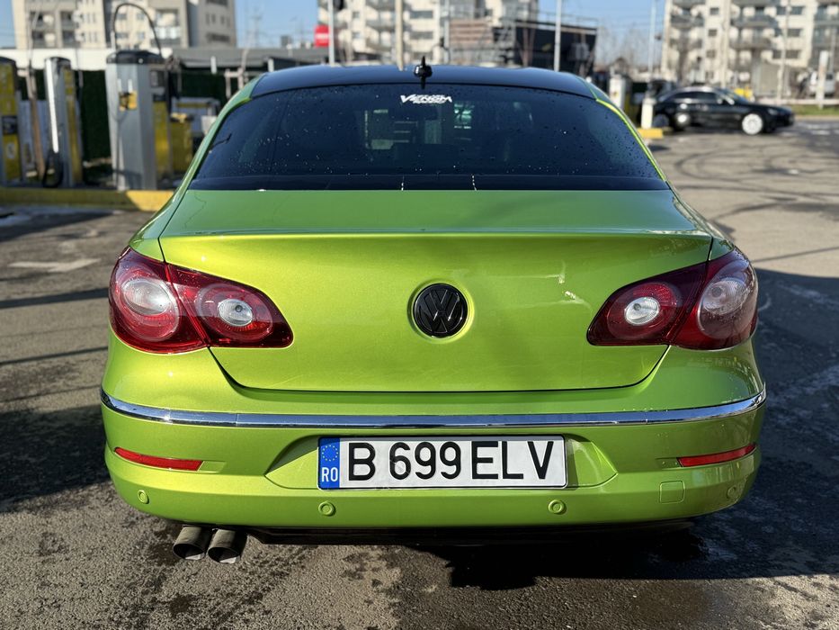 Volkswagen Passat CC 2011