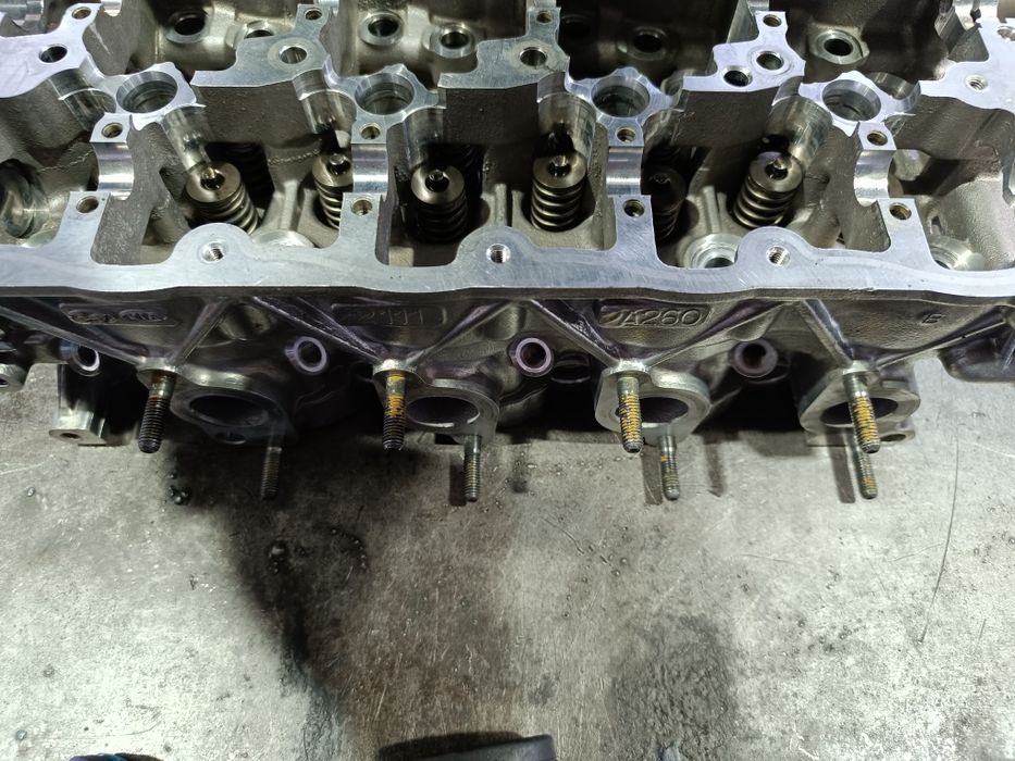 Цилиндрова глава 1.7 crdi D4FD