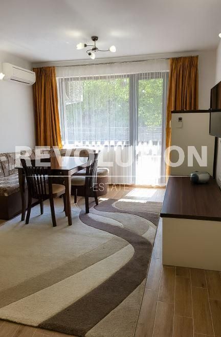 Дава се под наем Тристаен апартамент в Варна, Генералите - 80 кв.м за 650 € - Снимка #2