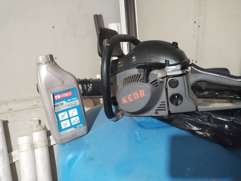 Бензопила Кадр..