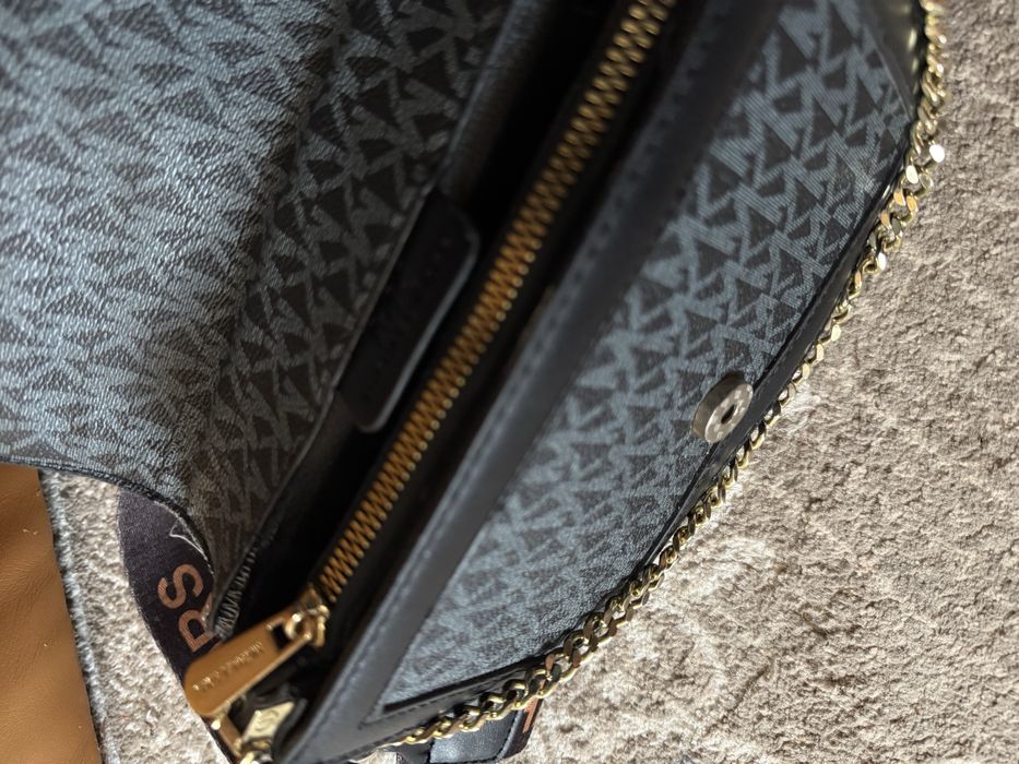 Продам сумку через плечо