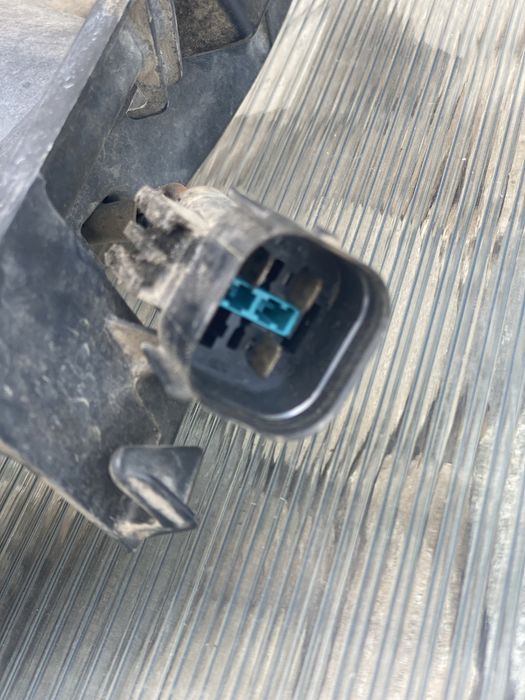 Бензинова 3-Пинова перка за Бмв е46