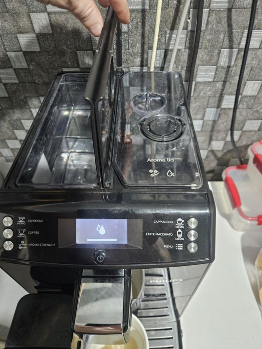 Продам кофемашина филипс