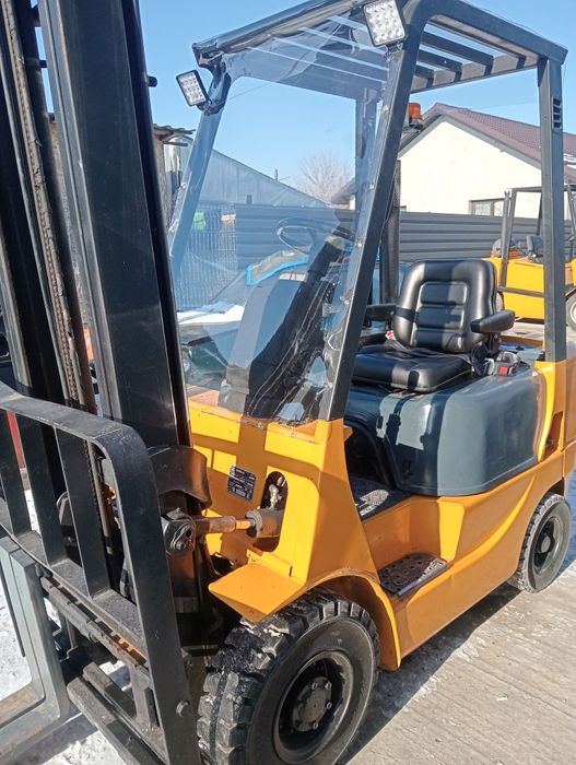 Stivuitor caterpillar 1,6T