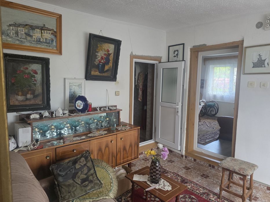 Casă de locuit situată in com. Bălilești jud. Argeș