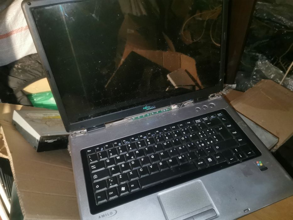 Leptop pentru piese 15 lei/buc