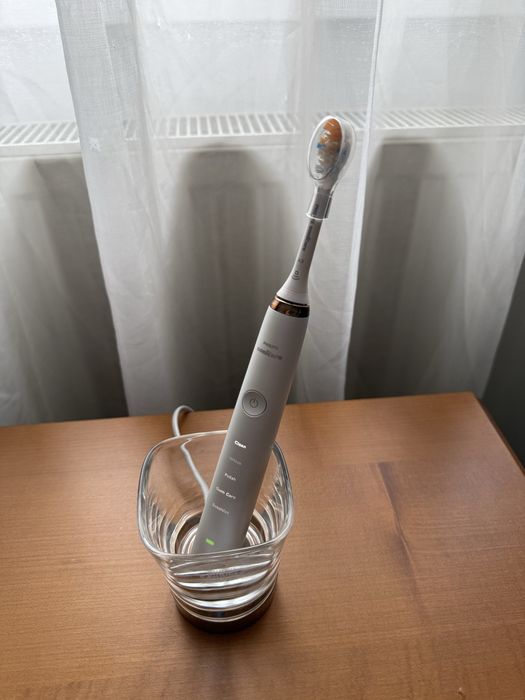 Periuta de dinti Philips Sonicare DiamondClean (HX9330)