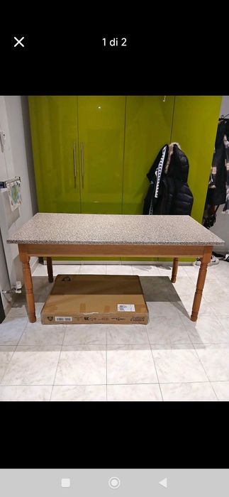 Mesa cu 4 scaune de bucatarie