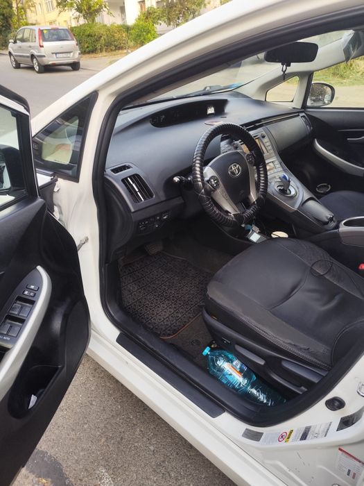 Toyota prius an 2013