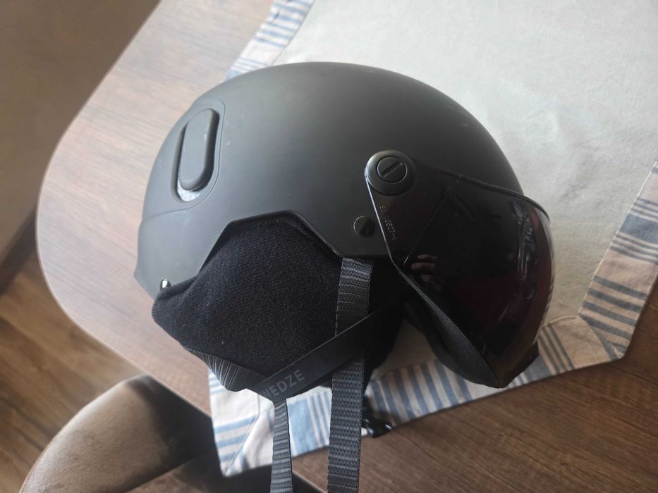 Ски каска с визьор Wedze размер М 56-58, като нова