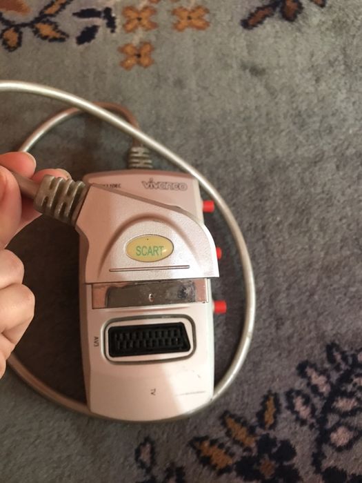 Distribuitor scart 3 iesiri