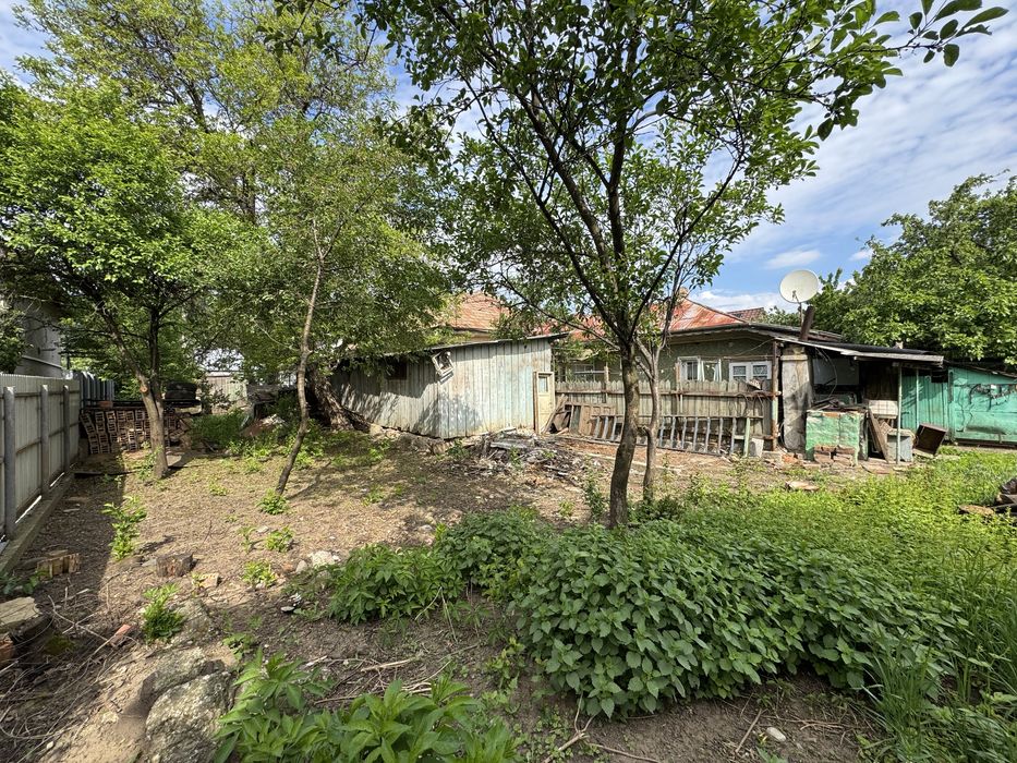 Casă + teren generos de vânzare – Piatra-Neamț – 135.000 € NEGOCIABIL