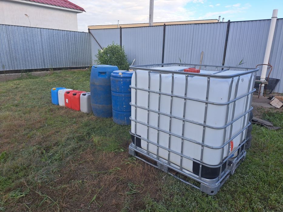 Инвентарь стройтельный . Емкость , бочки.