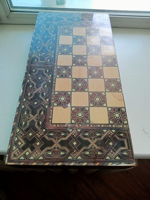 Нарды  в хорошем состояние