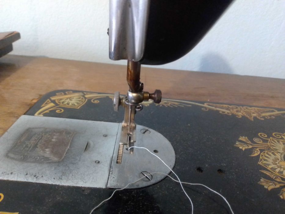 Стара шевна машина.NAUMANN