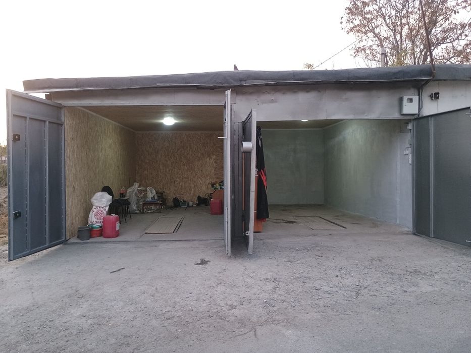 Продаются гаражи