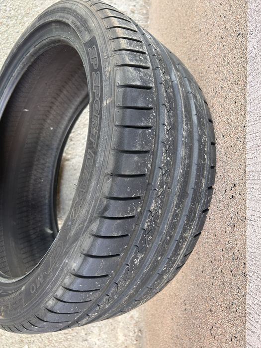 Автомобилна гума Dunlop 235/40/18