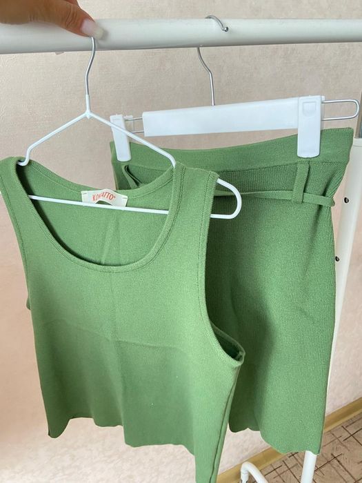 Продам Женскую одежду