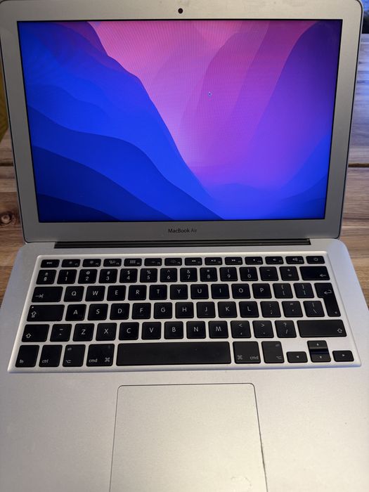 Vand Macbook Air 13” intel core i5