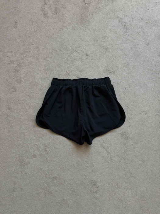 Дамски къси гащи Nike