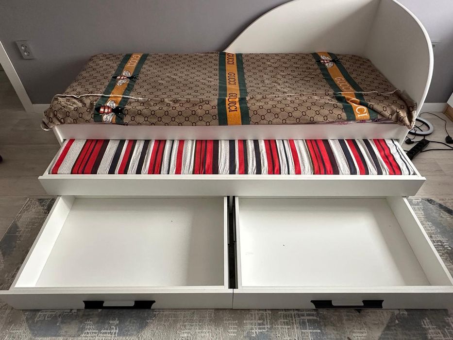 Продам подростковый кравать