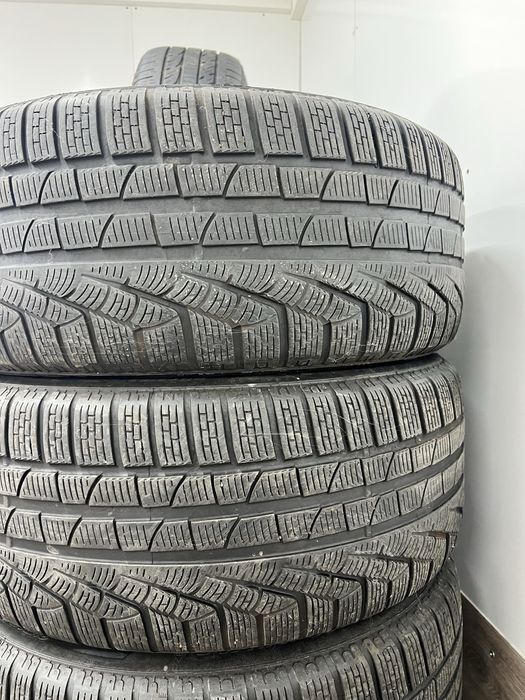 Комплект 255/40/20 Pirelli, Привозные из Европы