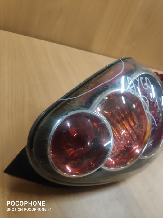 Десен Стоп Toyota Aygo / Тойота Айго 2010г. Със Забележки!