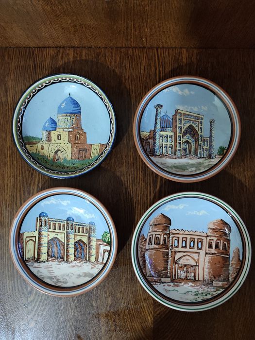 Настенные сувенирные тарелочки