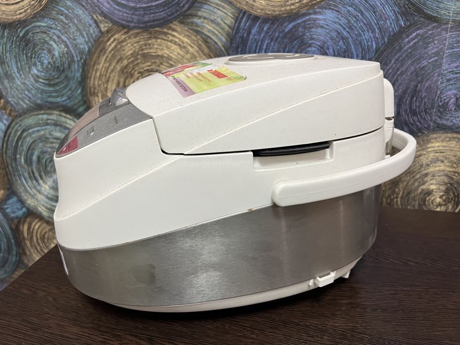 Продается мультиварка