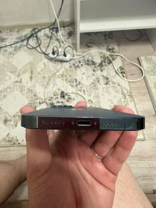 Продам Iphone 12 Pro max все в оригинале