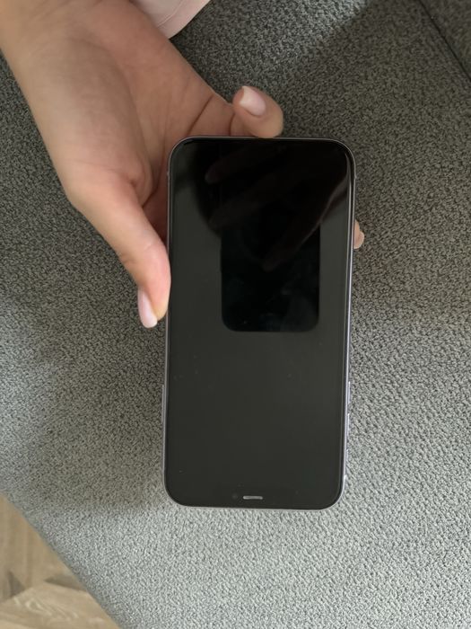 Iphone 11 продаю