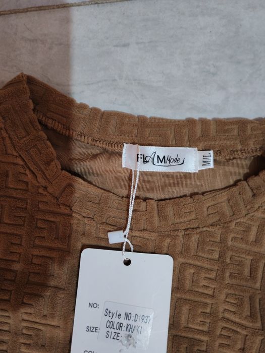 Trening  cu pantaloni evazati