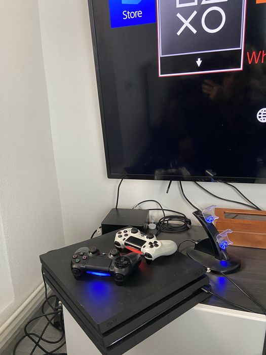 Playstation 4 pro modabil