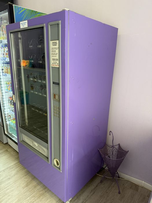 Вендинг машина за пакетирани храни