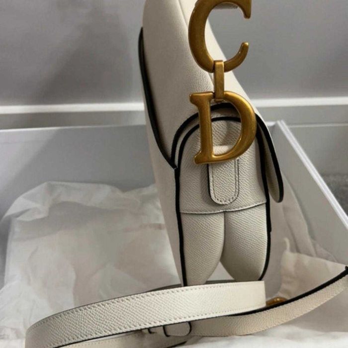 Geanta Dior Saddle Albă din Piele Naturală - nouă, în cutie