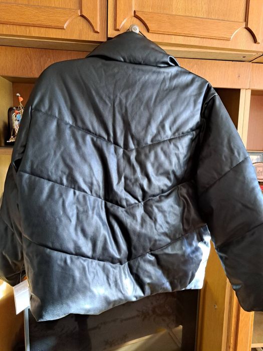 Дамско зимно яке от еко кожа и пух