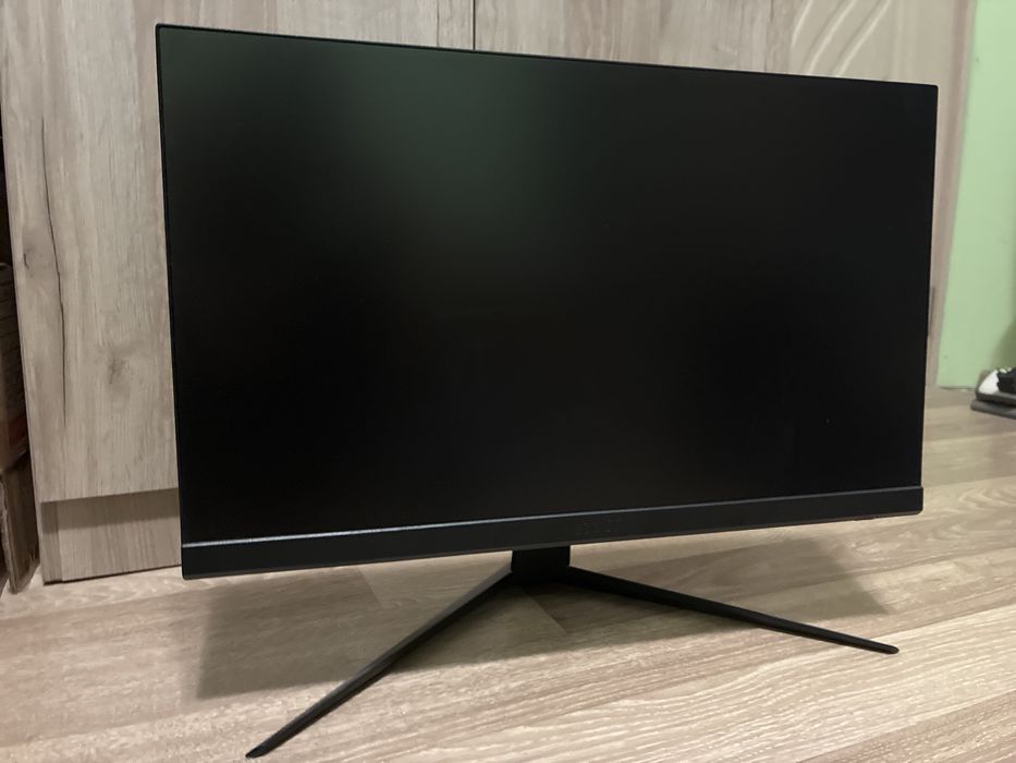 Геймърски Компютър + Монитор; Ryzen 5 5600x; 32Gb DDR4; RTX 3060 12Gb