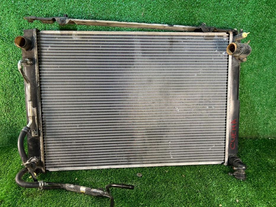 Радиатор охлаждения Тойота Сиенна 20 Toyota Sienna вентилятор