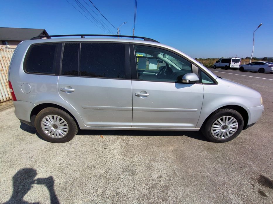 Dezmembrez Volkswagen Touran 1.9 BLS