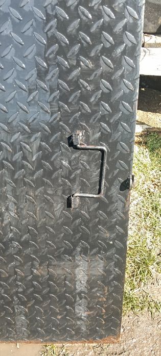 Capac pentru bazine de apometre