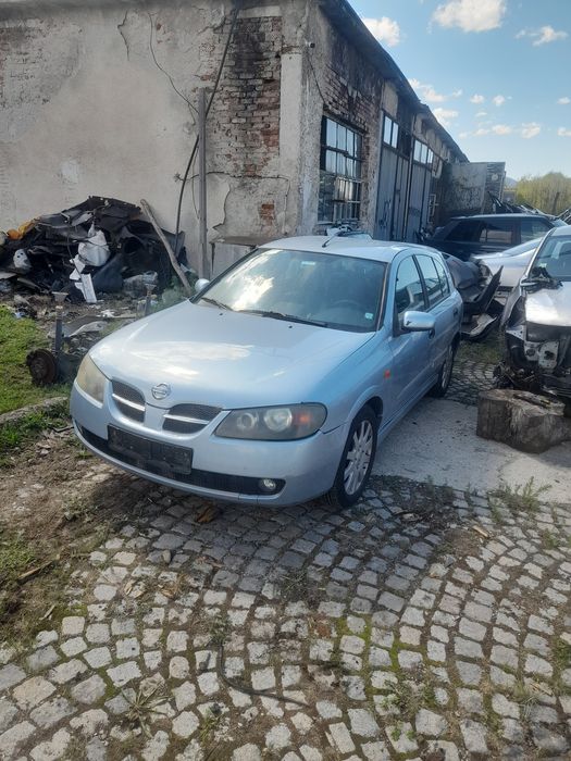 Nissan almera 1.8i на части