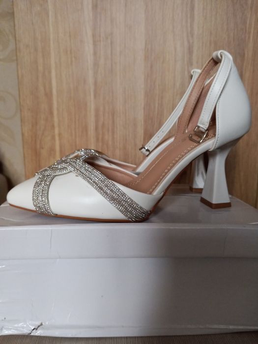 Женские туфли 35 размер