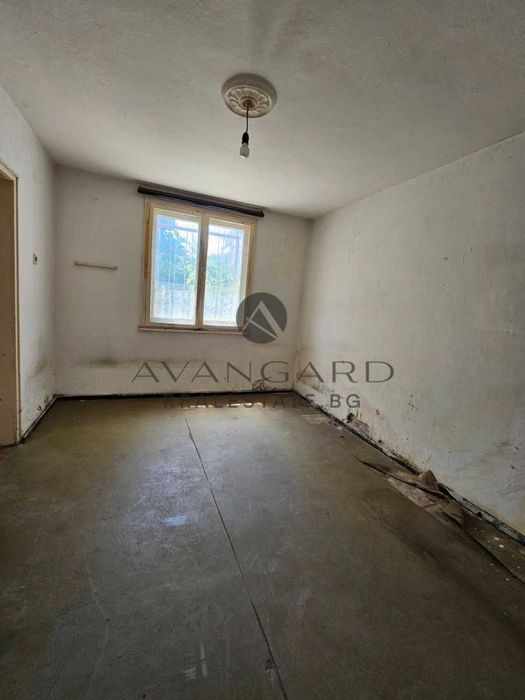 Продава се Тристаен апартамент в Пловдив, Център - 110 кв.м за 2055 €/кв.м - Снимка #5