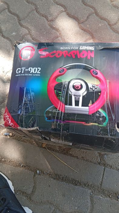 Vând born for gaming scorpion gt-902
