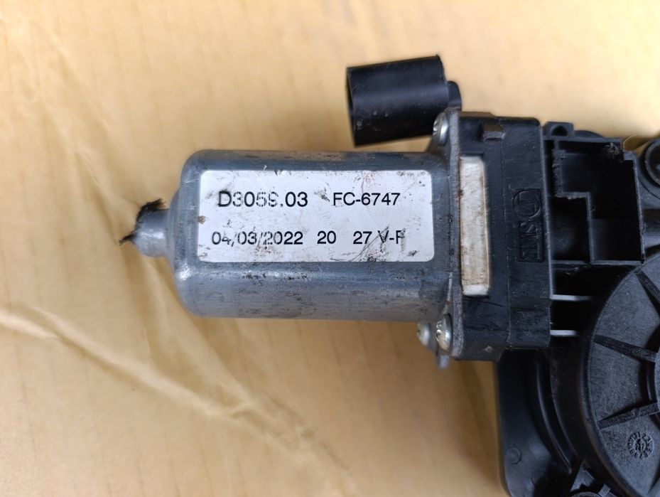 Macara geam electric usa stanga Iveco Stralis Trakker 5801321875LH