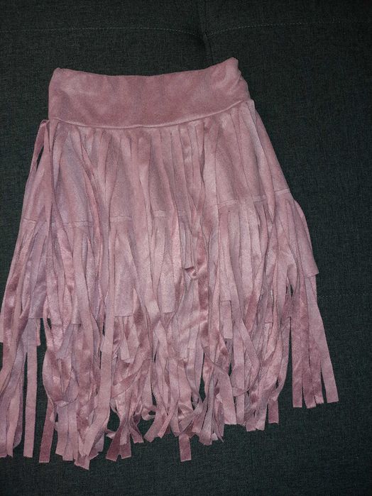 Fusta roz cu franjuri 5 ani